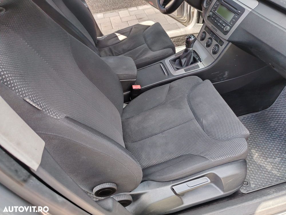 Volkswagen Passat 1.9TDI Comfortline - 14