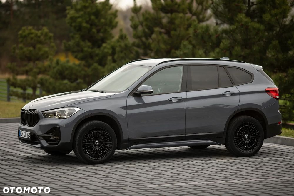 BMW X1 sDrive20i Sport Line - 4