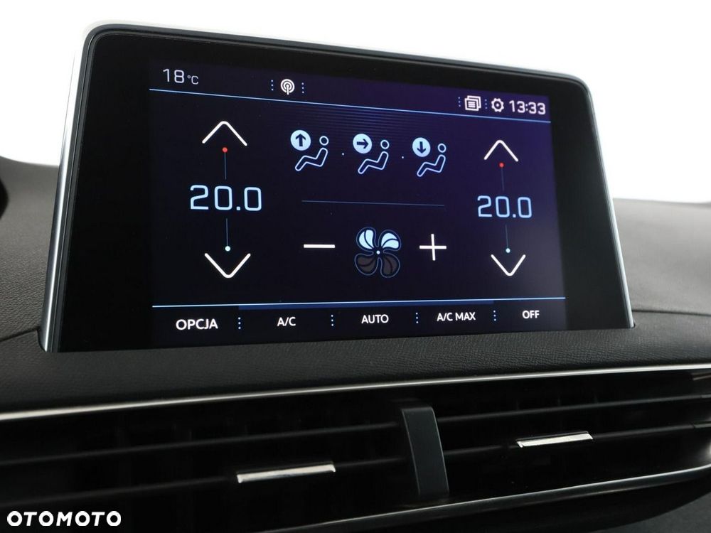Peugeot 3008 1.2 PureTech GPF Allure S&S EAT8 - 29