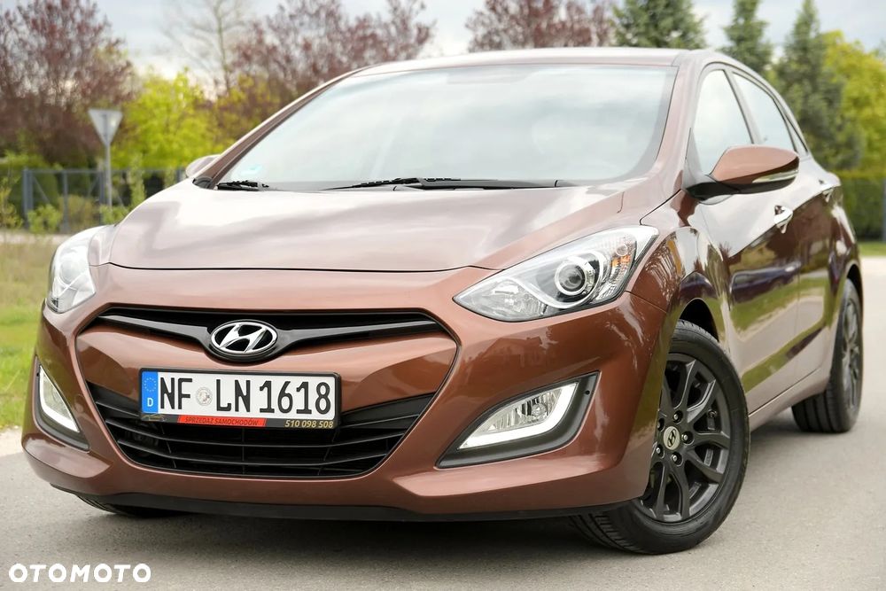 Hyundai i30 1.4 Premium - 1
