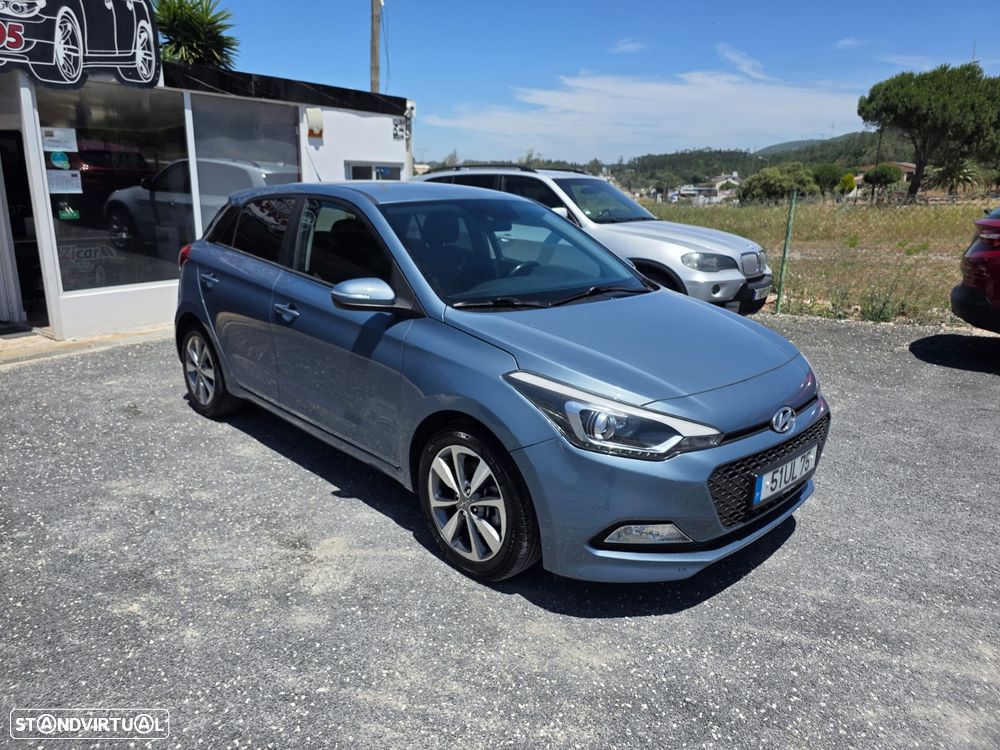 Hyundai i20 1.1 CRDi Comfort+Pack Look+JLL16 - 9