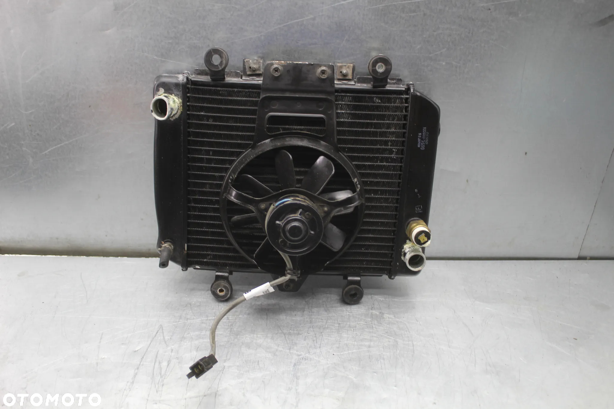 Kawasaki ER-5 Chłodnica wentylator - 2