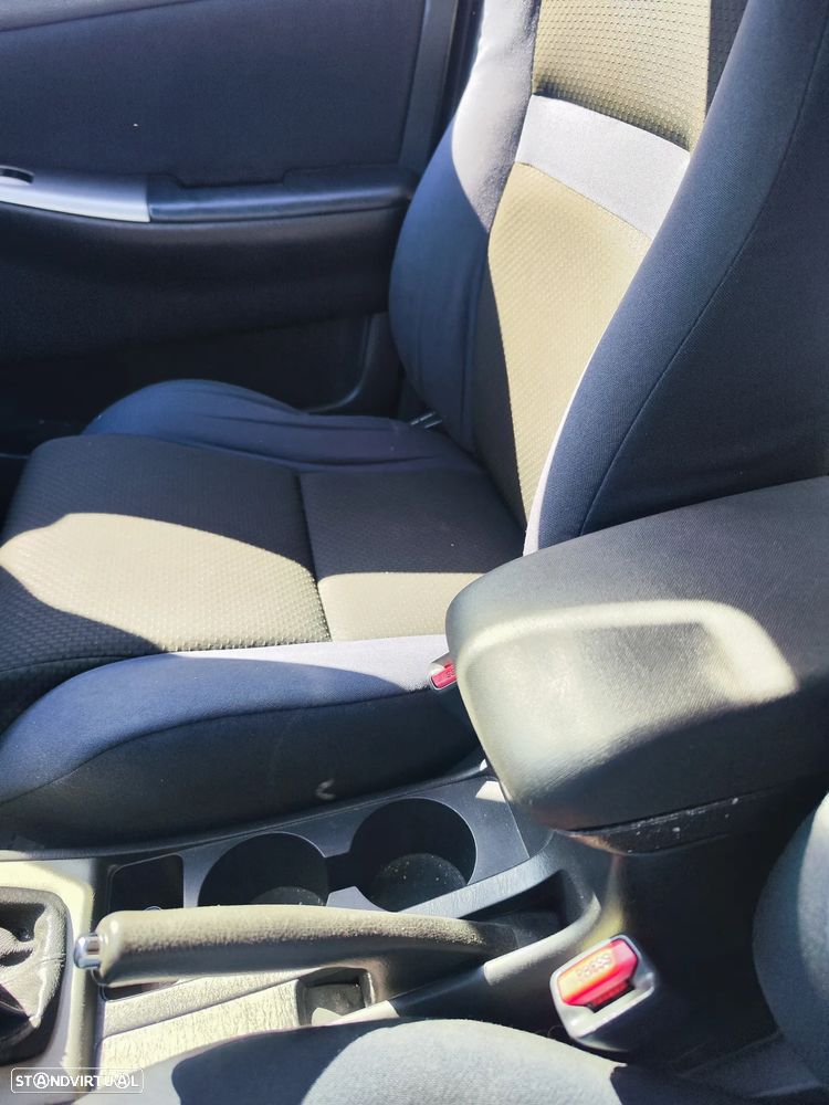 Toyota Corolla 1.4 D-4D - 3