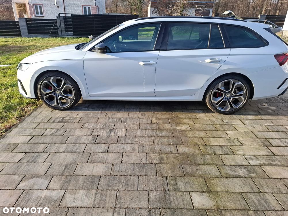 Skoda Octavia 2.0 TDI DSG RS - 7