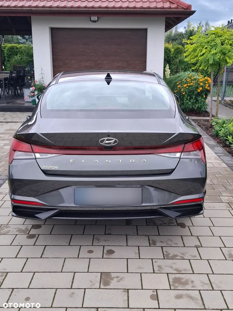 Hyundai Elantra 1.6 Executive CVT - 7