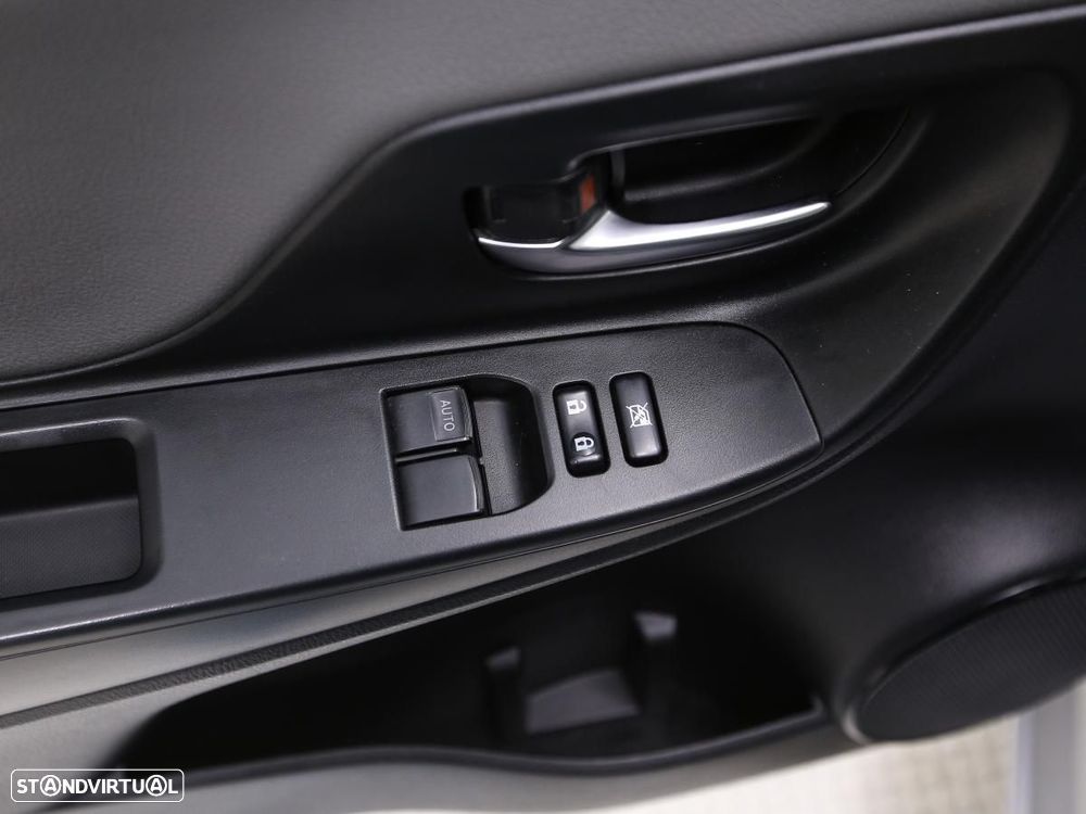 Toyota Yaris 1.4 D-4D Comfort - 14