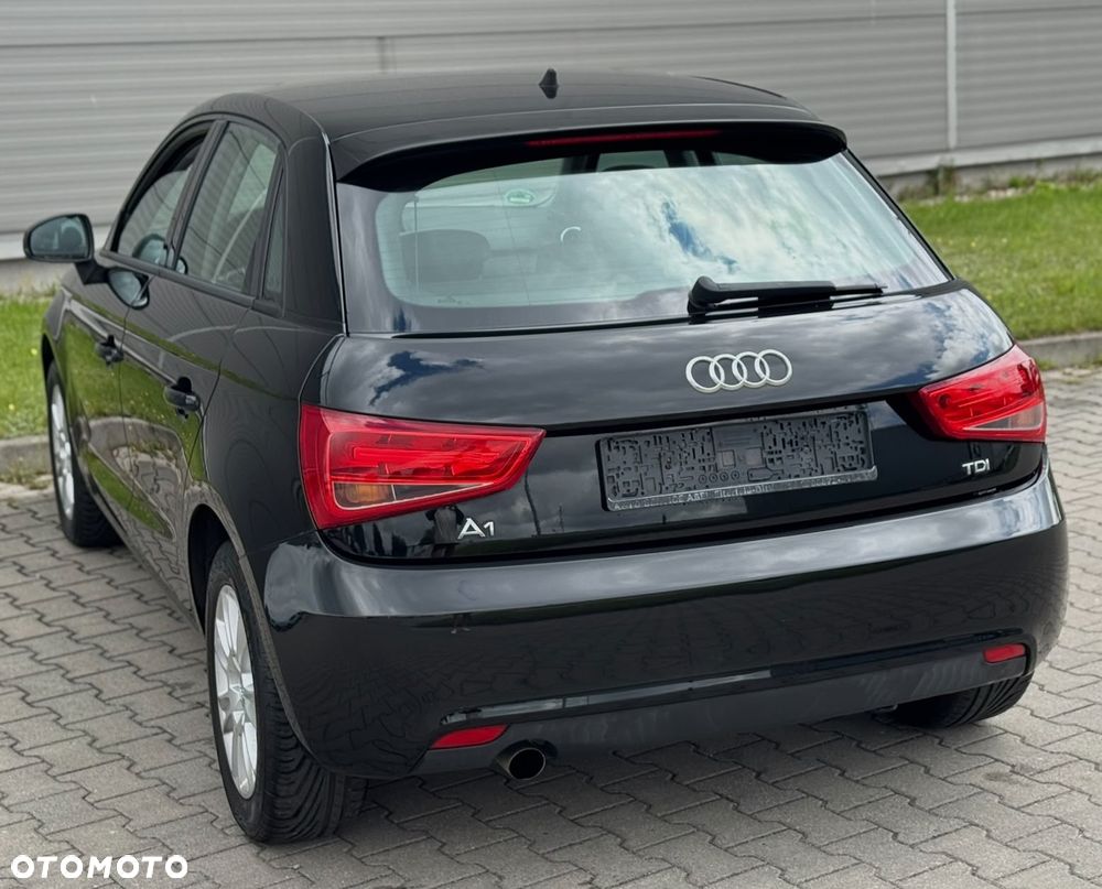 Audi A1 Sportback 1.6 TDI Attraction - 16