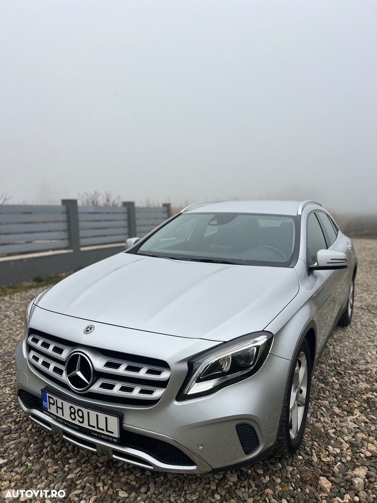 Mercedes-Benz GLA 200 7G-DCT - 10