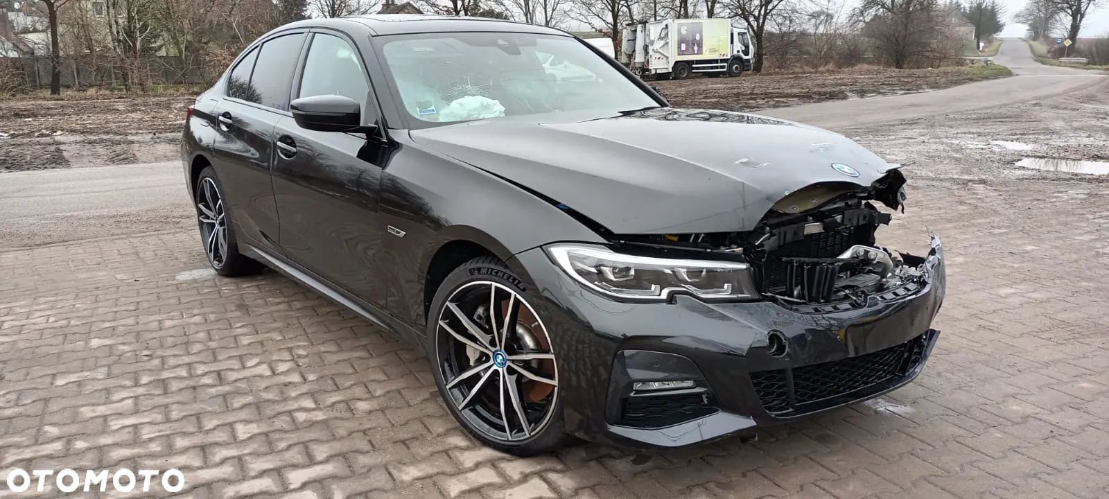 BMW Seria 3 330e M Sport sport - 1