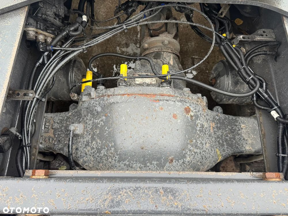 Renault T460 14-18r E6 most tył - 1