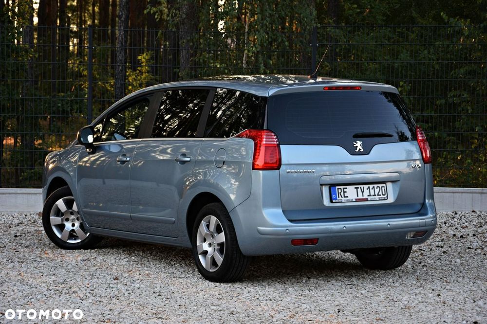 Peugeot 5008 - 3