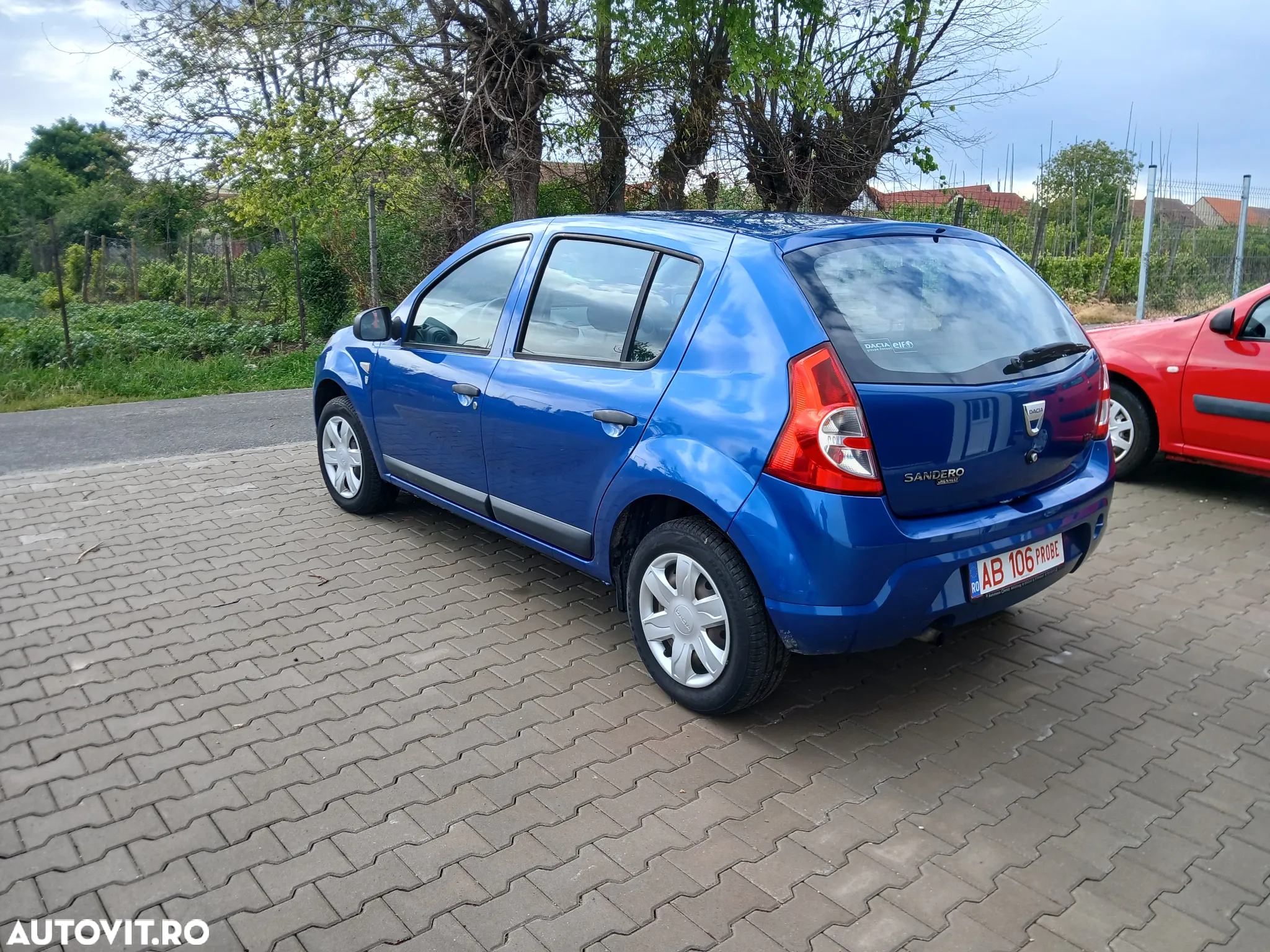Dacia Sandero 1.2 16V 75 Laureate - 4