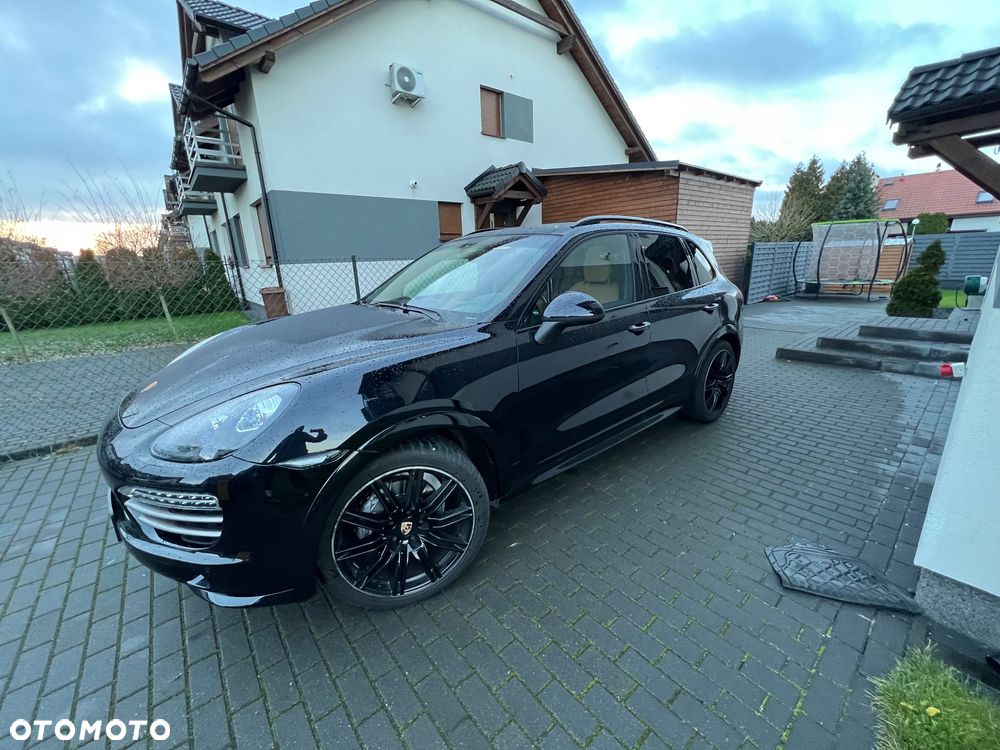 Porsche Cayenne - 4