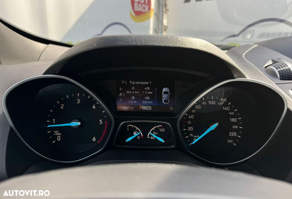 Ford Kuga 2.0 TDCi 4WD Powershift ST-Line - 26