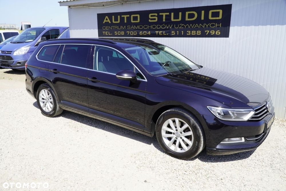 Volkswagen Passat - 32