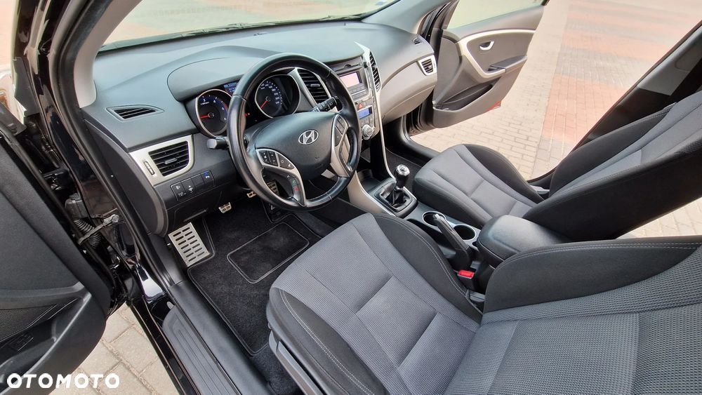 Hyundai i30 1.6 CRDi Premium - 14