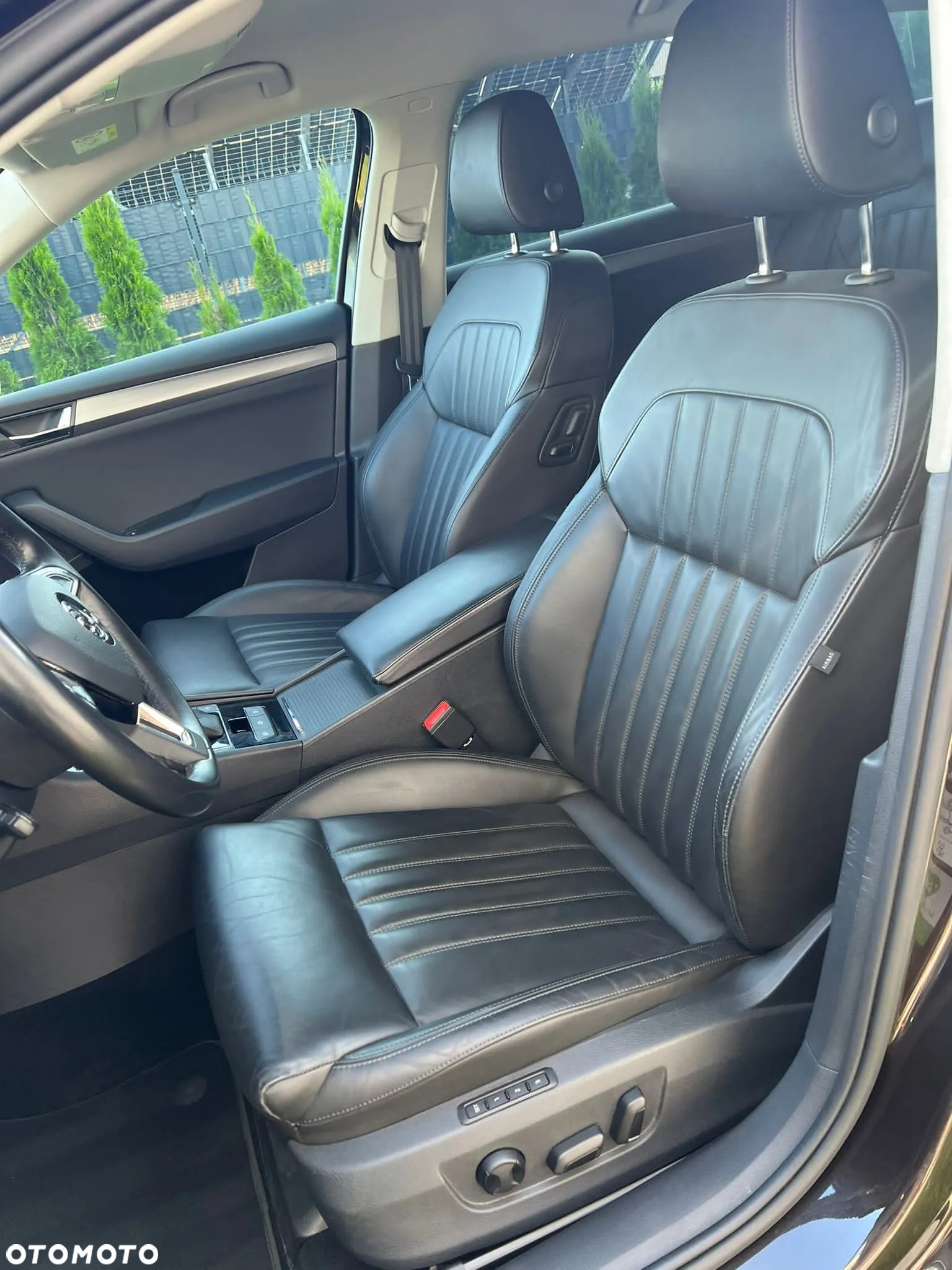 Skoda Superb 2.0 TDI SCR Style DSG - 15