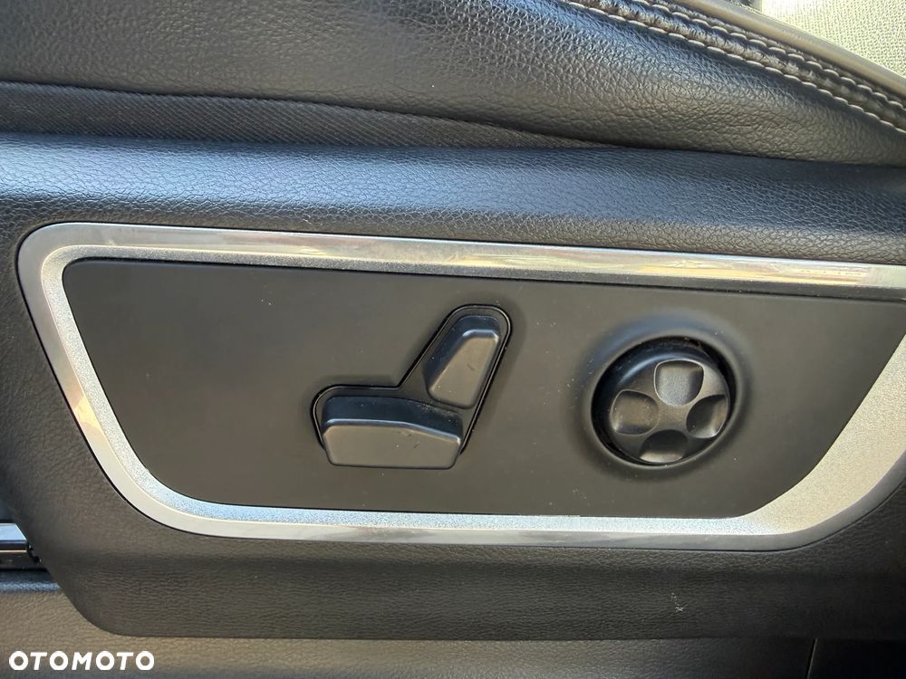 RAM 1500 5.7 Crew Cab Laramie - 11