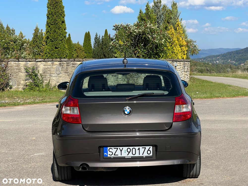 BMW Seria 1 120i - 7