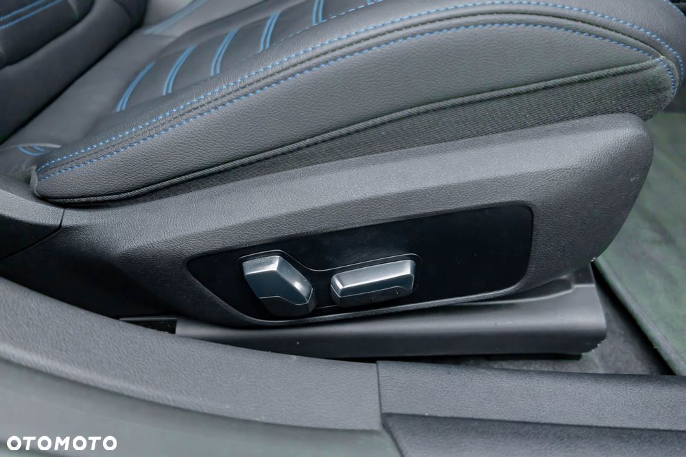 BMW Seria 4 M440i xDrive - 21