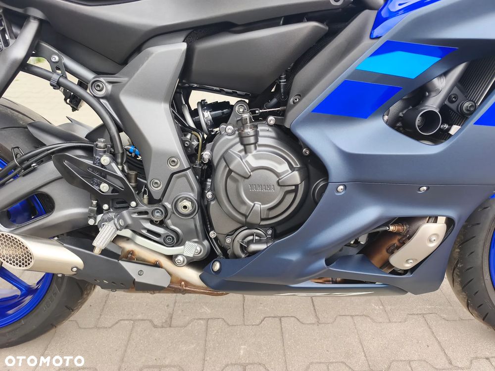 Yamaha R7 - 23