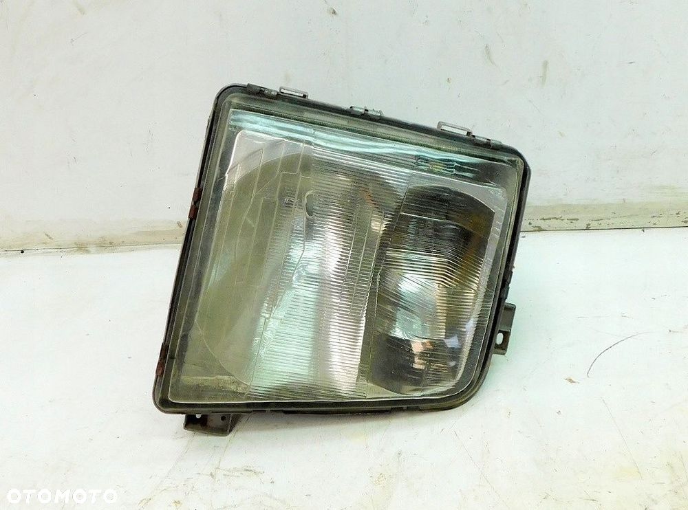 VW LT 28 II SPRINTER 2.5 99r LAMPA REFLEKTOR PRAWY PRZÓD - 3