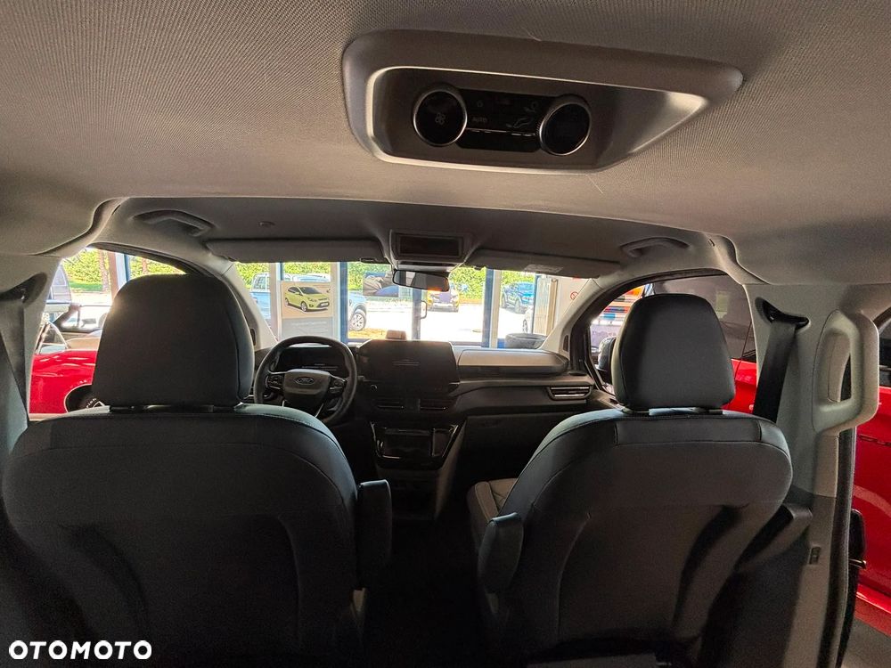 Ford Tourneo Custom - 9