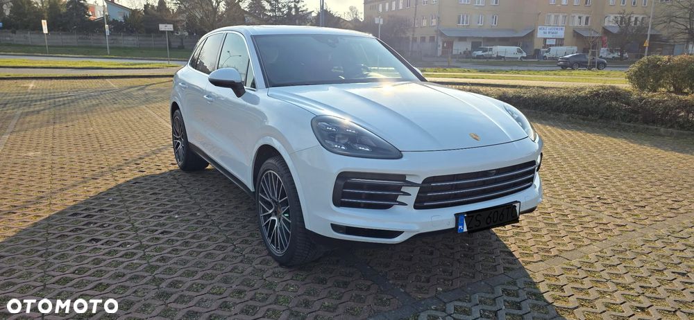 Porsche Cayenne Standard - 21