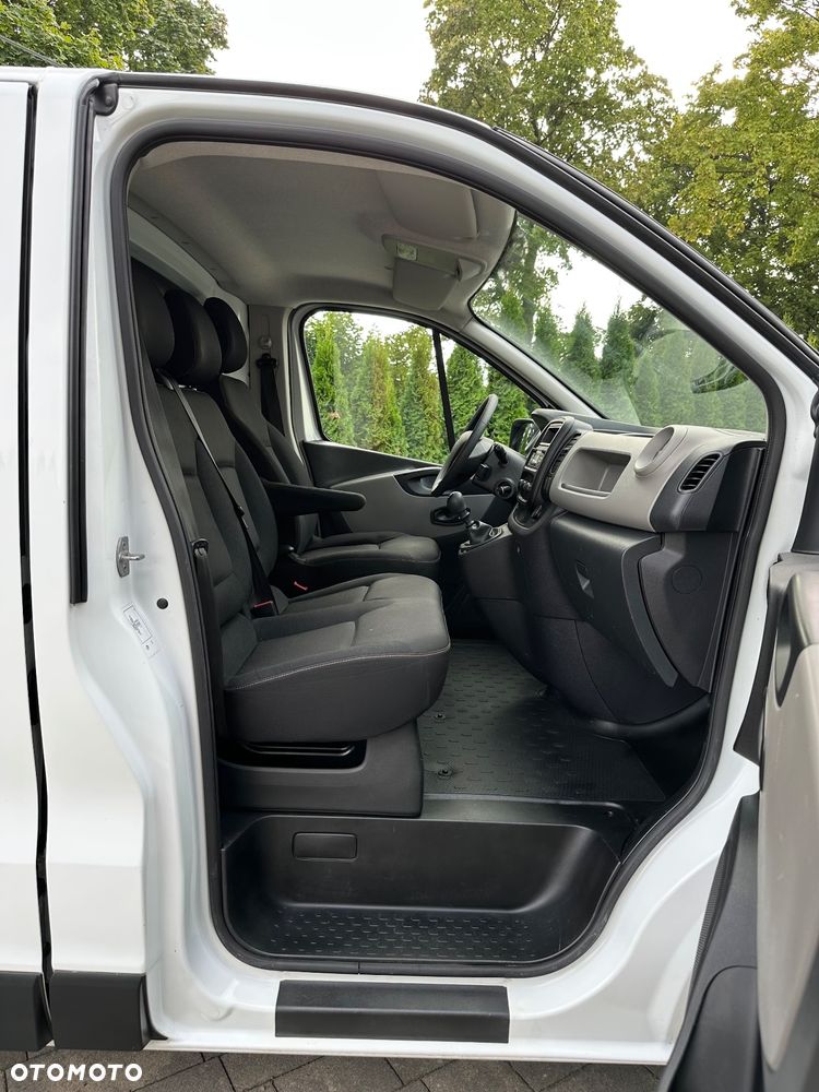 Renault Trafic - 18