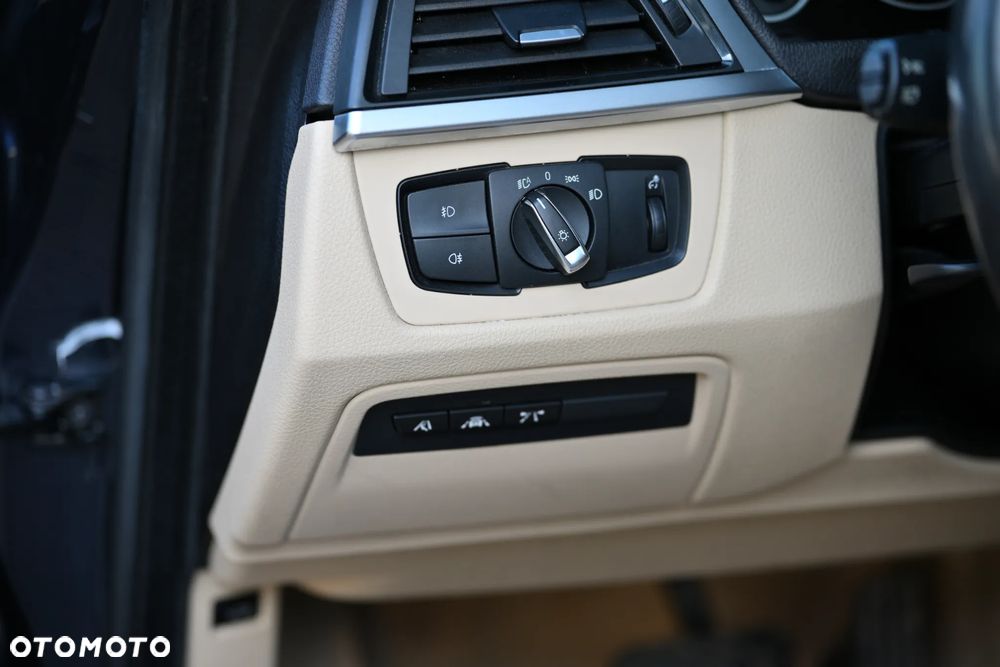 BMW 3GT 328i xDrive Luxury Line - 25