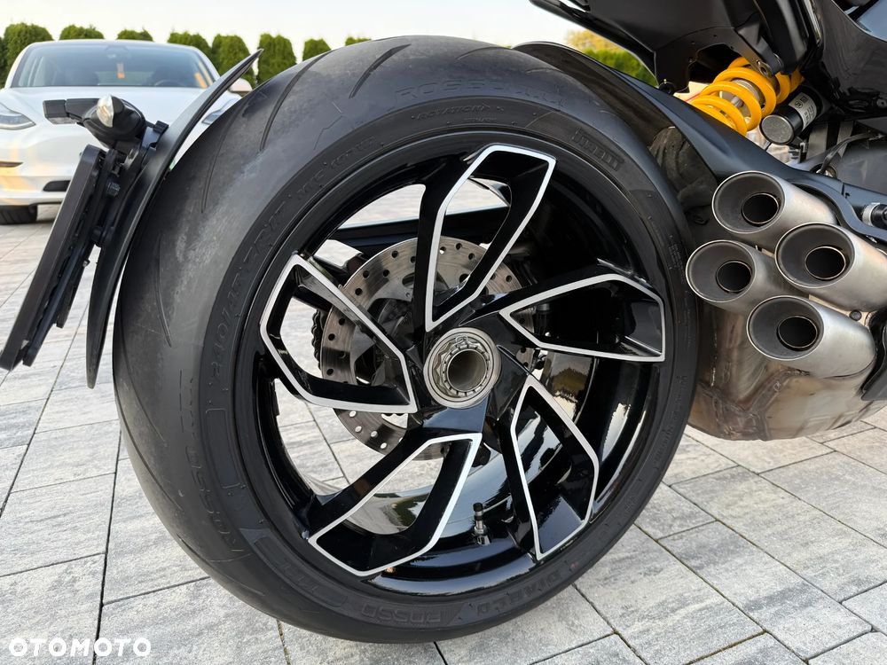Ducati Diavel - 18