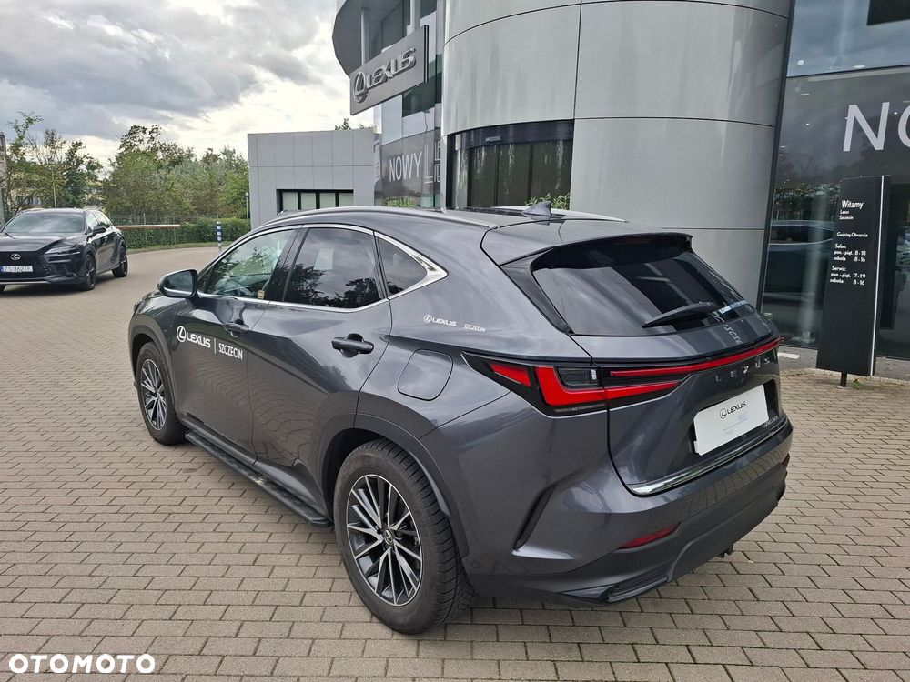 Lexus NX - 3