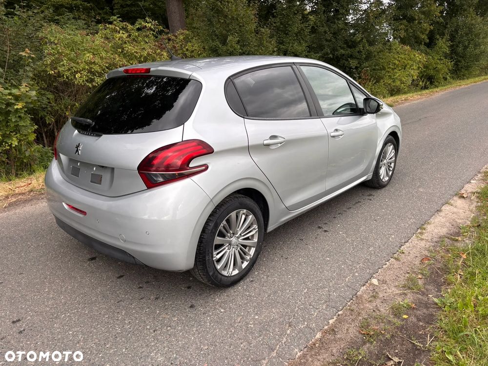 Peugeot 208 PureTech 82 Start & Stop Style - 6