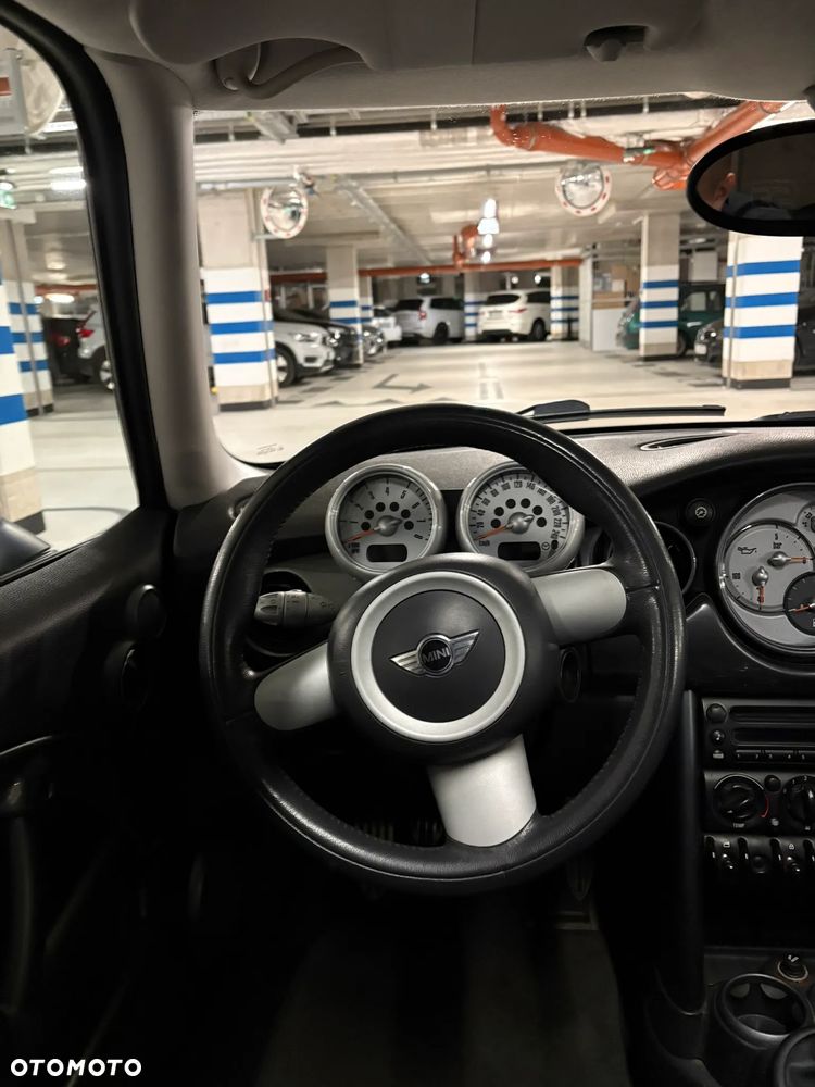 MINI ONE Standard - 10
