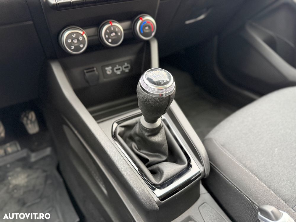 Renault Clio V Blue dCi 100 Equilibre - 21