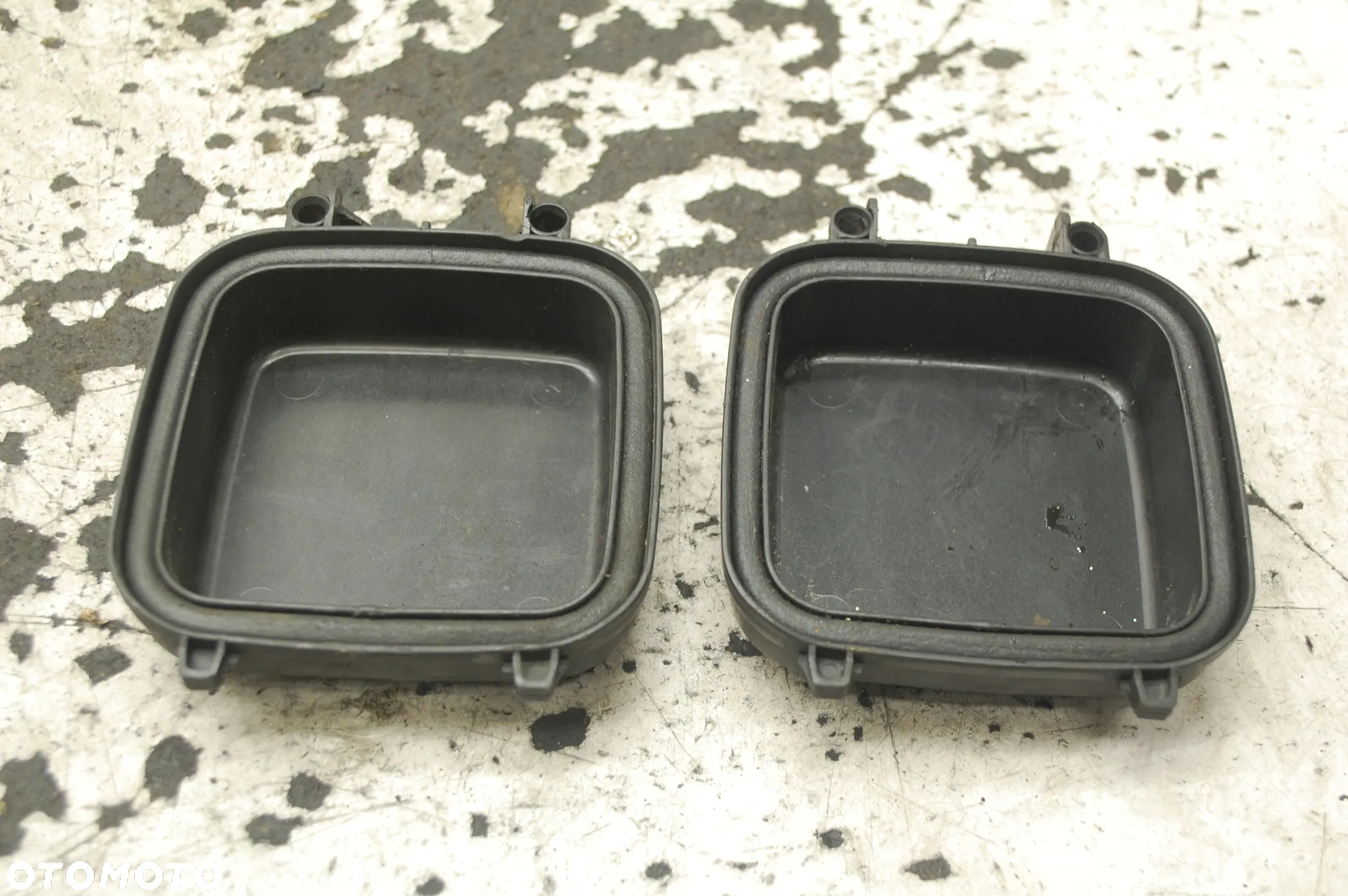OSŁONA ZAŚLEPKA LAMPY PRZÓD PRZEDNIA LEWA PRAWA AUDI A3 8P 1305239225 - 5