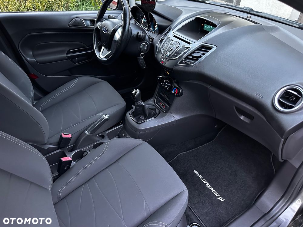 Ford Fiesta 1.25 Silver X (Ambiente) - 30