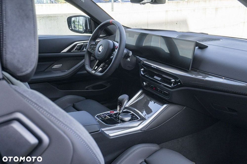 BMW M4 Competition M xDrive - 27
