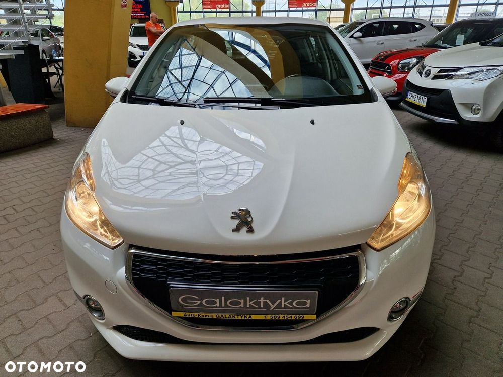 Peugeot 208 - 3