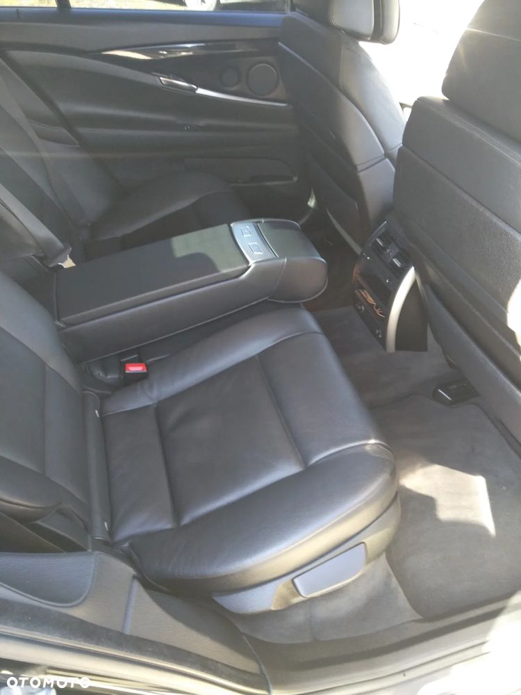 BMW 5GT 530d Gran Turismo - 12