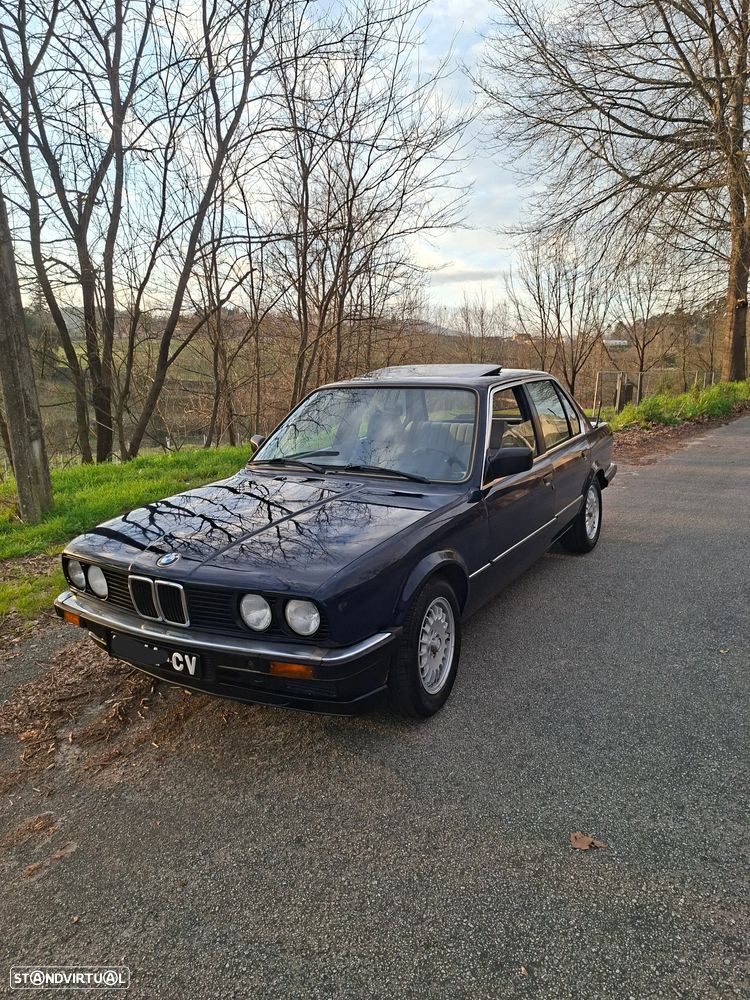 BMW 318 i - 12