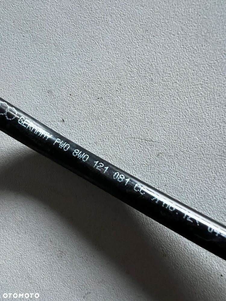 PRZEWÓD RURKA ODPOWIETRZAJĄCY PRZEWÓD WODY AUDI A4 A5 8W0121081CC 8W0121081D - 2