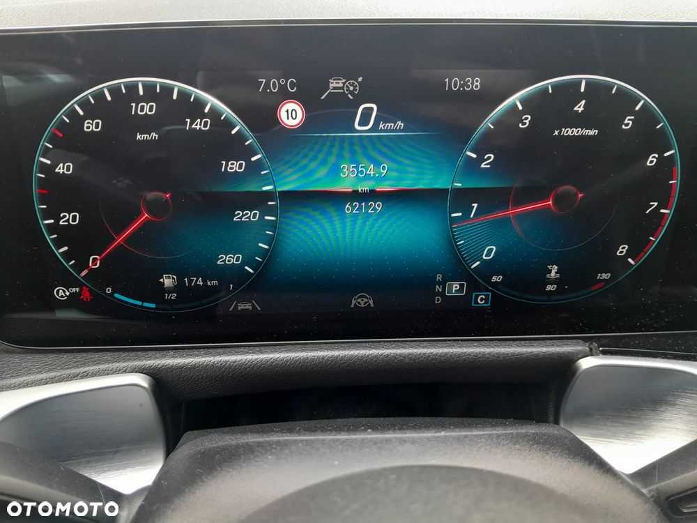 Mercedes-Benz GLB 250 4-Matic Progressive 8G-DCT - 15