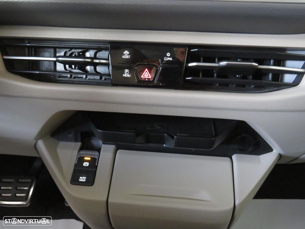 VW Multivan 2.0 TDI Style DSG - 47