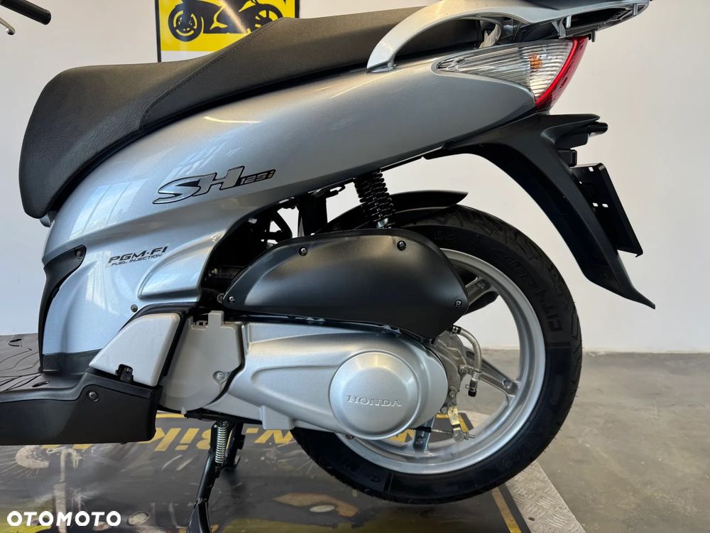 Honda SH - 26