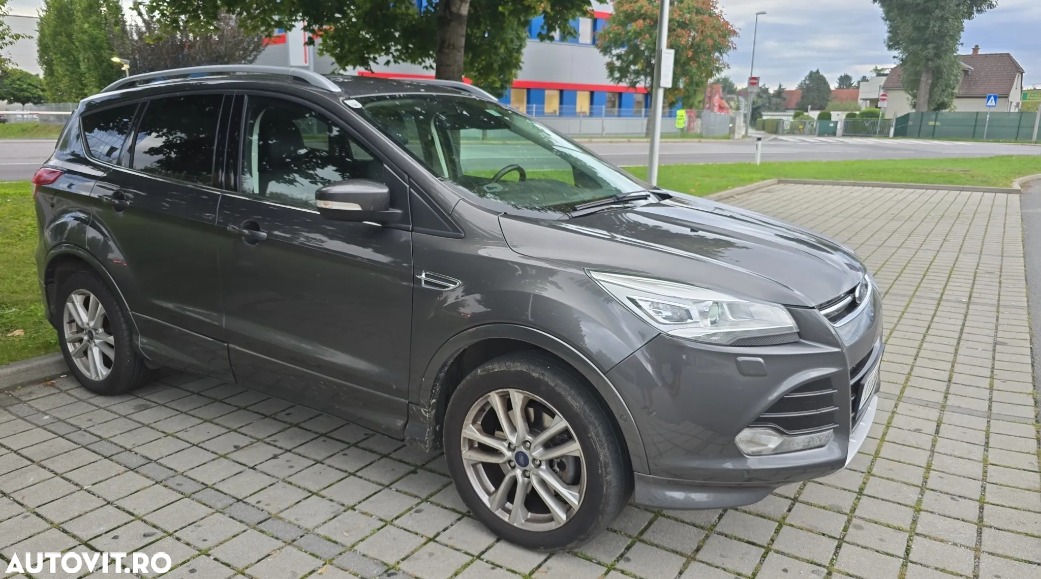 Ford Kuga 2.0 TDCi 4WD Powershift Titanium - 2