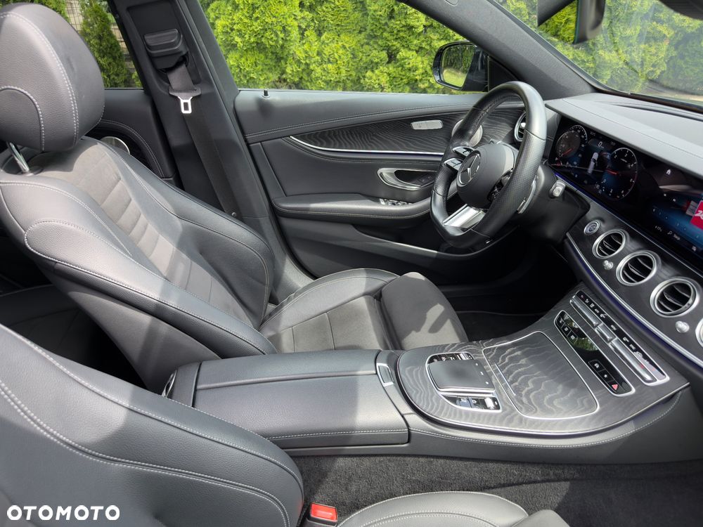 Mercedes-Benz Klasa E 220 d 9G-TRONIC AMG Line - 22