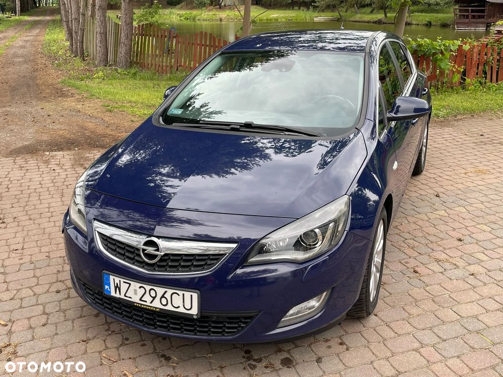 Opel Astra 2.0 CDTI Cosmo - 10