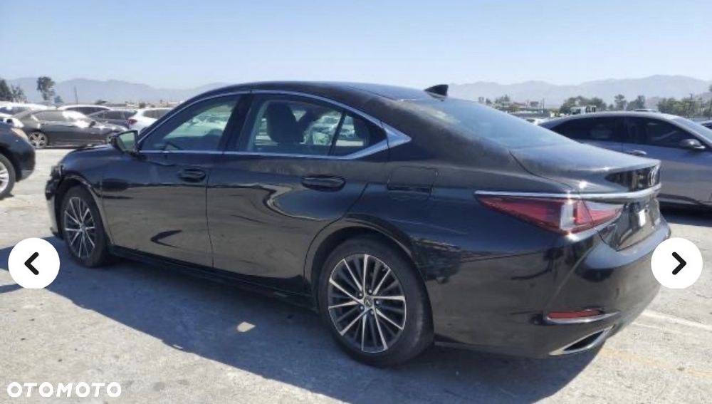 Lexus ES - 36