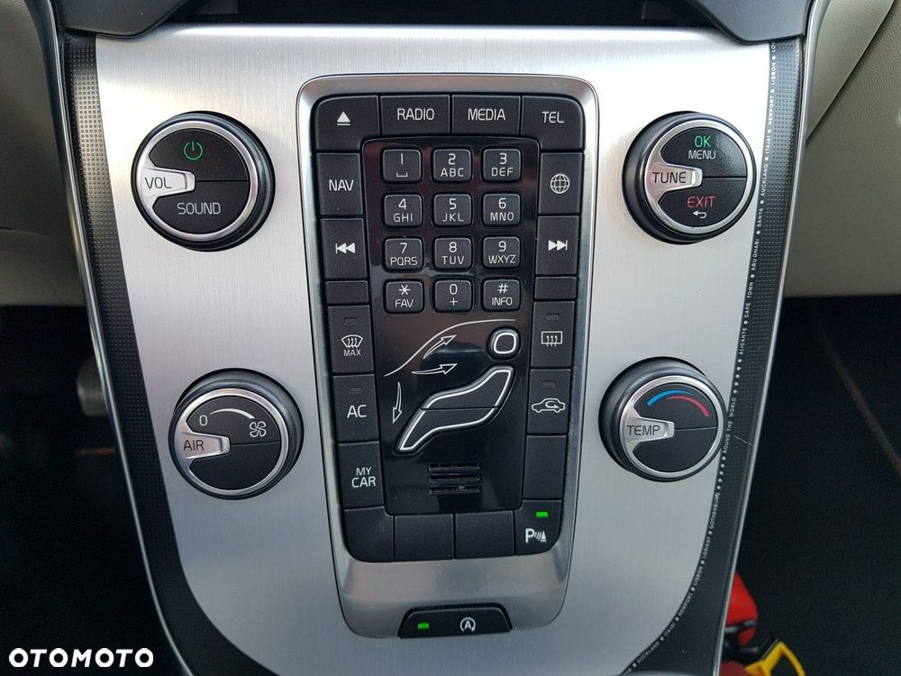 Volvo V40 D3 Ocean Race - 18